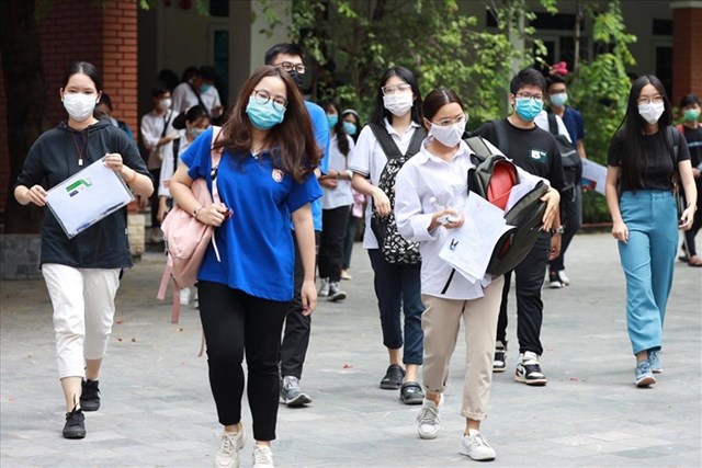 Sau Tết, sinh viên ở TP. Hồ Chí Minh trở lại trường
